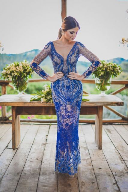 Vestido de formatura azul da blogueira Thássia Naves