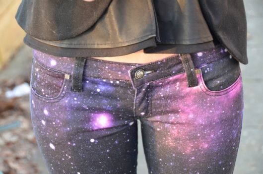 como customizar calça jeans exemplo tie dye galaxy