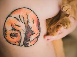 tatuagem feminina na costela animais