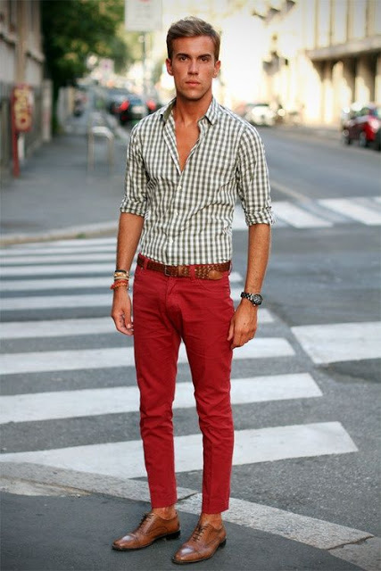 calça colorida masculina vermelha cotidiano