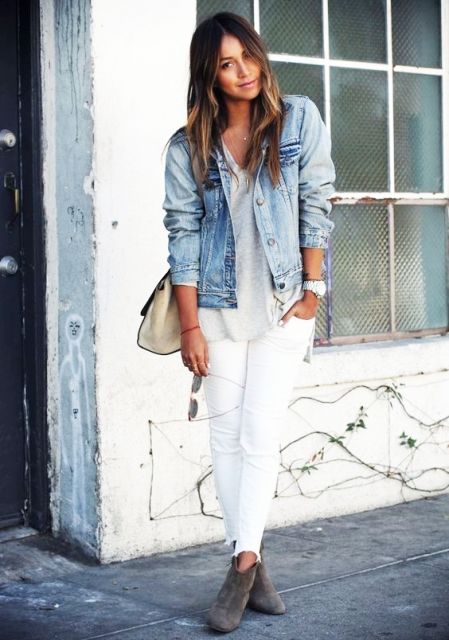 exemplo de looks com calça jeans clara
