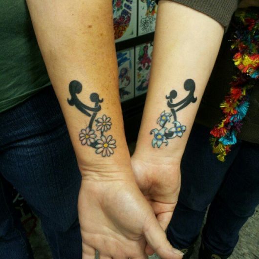 tatuagem mãe e filha combinação