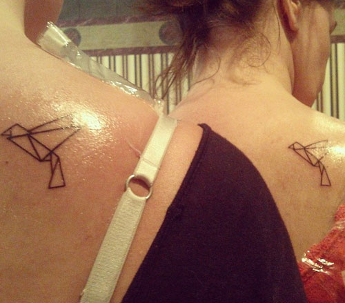 tatuagem mãe e filha origami