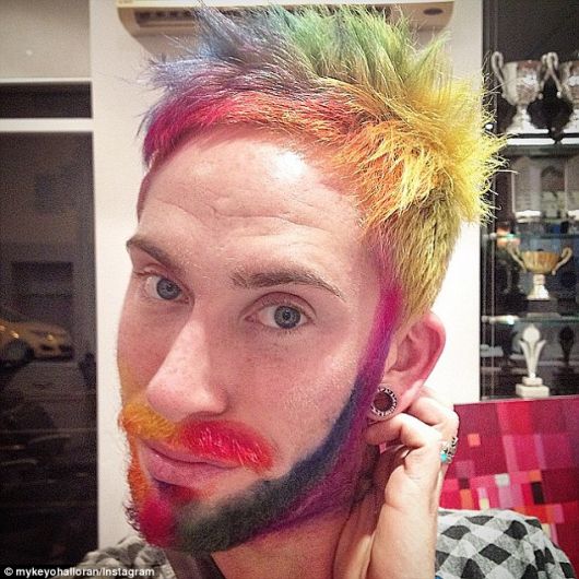 barba-colorida-arco-iris