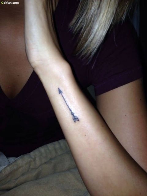 tatuagem-de-flecha-mulher