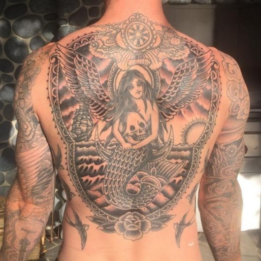 desenho de tatuagem para cobrir estrias nas costas