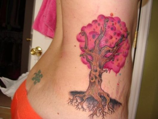 tatuagem para cobrir estrias desenho de árvore