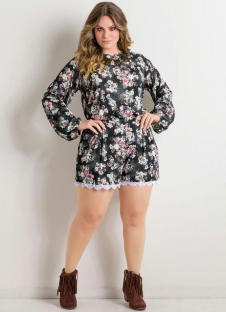macacao-plus-size-curtinho-floral