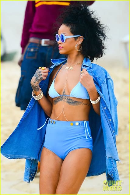 look praia Rihanna