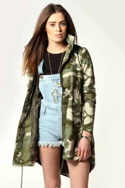 jaqueta estampa militar feminina
