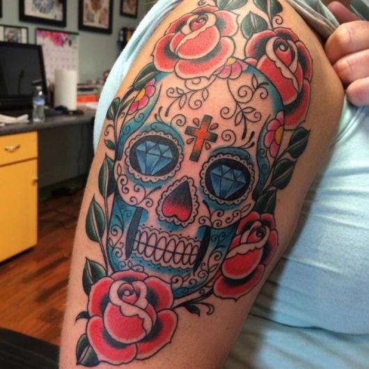 tatuagem de caveira mexicana no braço