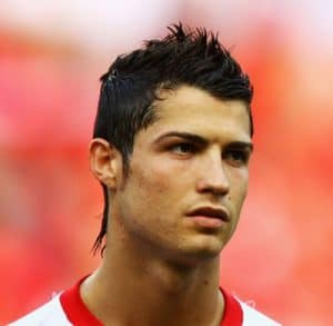 Cabelo do Cristiano Ronaldo: Todos os estilos, como fazer e muitas fotos!
