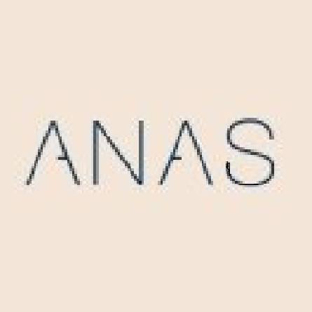 Logotipo da marca Anas, na cor rosê e azul.