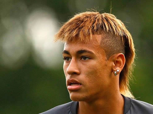 Corte do cabelo do Neymar com franja