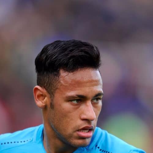 Neymar com topete alinhado