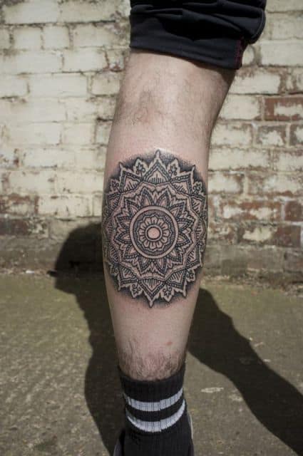 tatuagem masculina perna