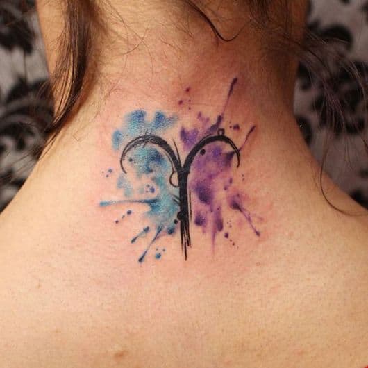 tatuagem de signo de áries com aquarela
