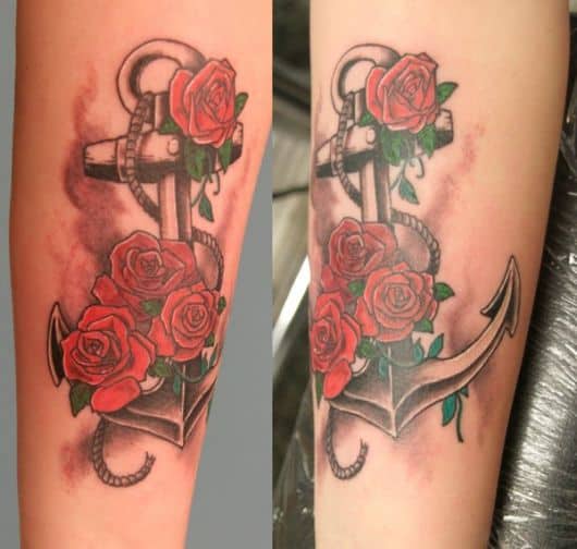tatuagem de ancora rosas