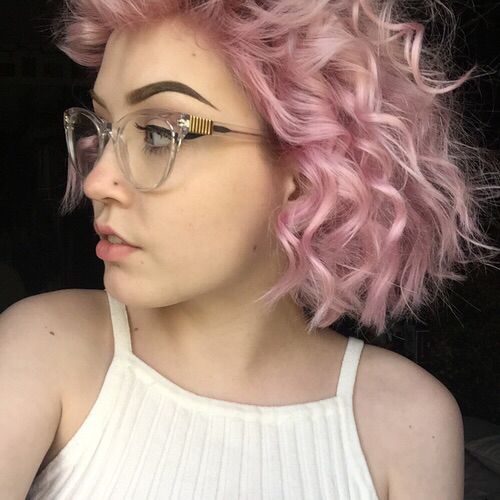 cabelo rosa pastel