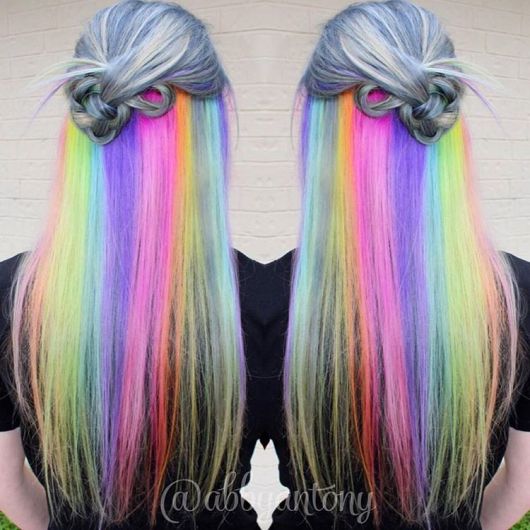 Cabelos Coloridos com arco-íris