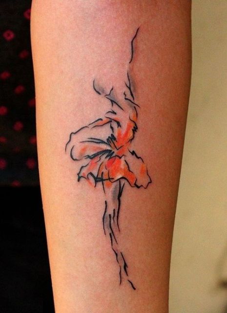 tatuagem de bailarina na batata da perna