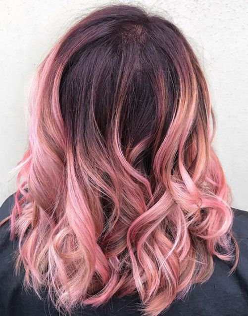 ombré hair rosa em cabelo natural loiro