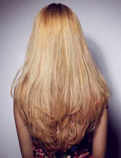 Corte de cabelo longo repicado em loira