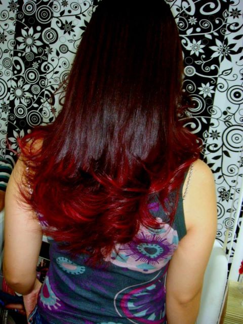 Ombré hair vermelho em cabelo preto repicado