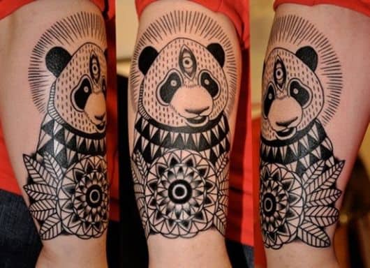 tatuagem de panda com mandala