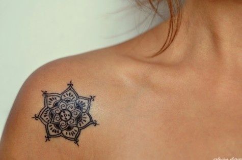 tatuagem pequena de mandala
