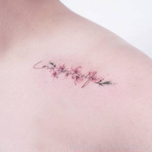 Tatuagem no Ombro Feminina 81 Inspirações Perfeitas