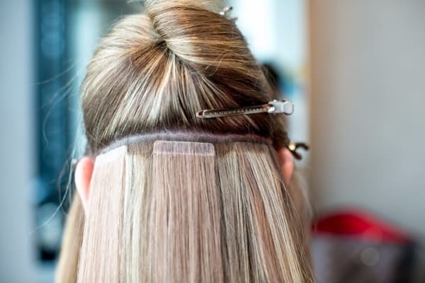 Mega Hair Fita Adesiva – Como é Colocado & Fotos Antes e Depois!