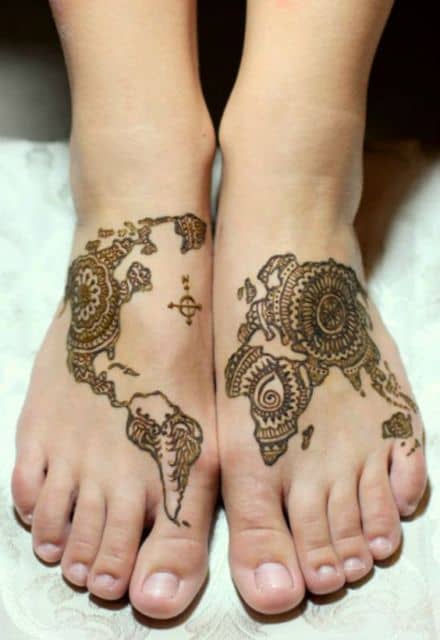 Essa tatuagem de henna recria o Mapa Mundi