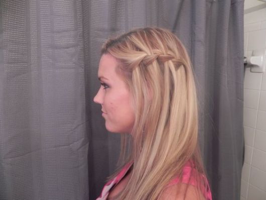 Trança cascata: lateral em cabelo liso
