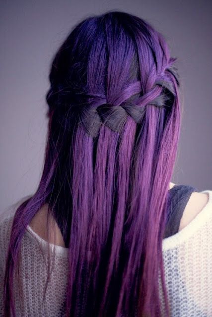 Trança cascata: lateral em cabelo roxo