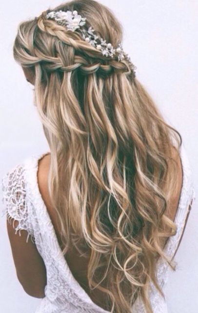 Trança cascata: lateral em cabelo loiro
