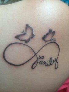 Tatuagem de Infinito – As 90 Inspirações Mais Delicadas e Criativas!