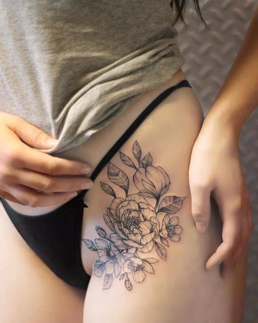 tatuagem grande flor