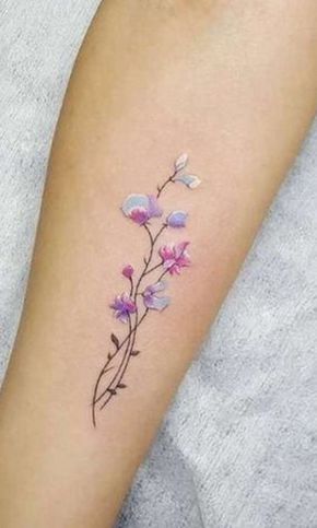 tatuagem delicada flor