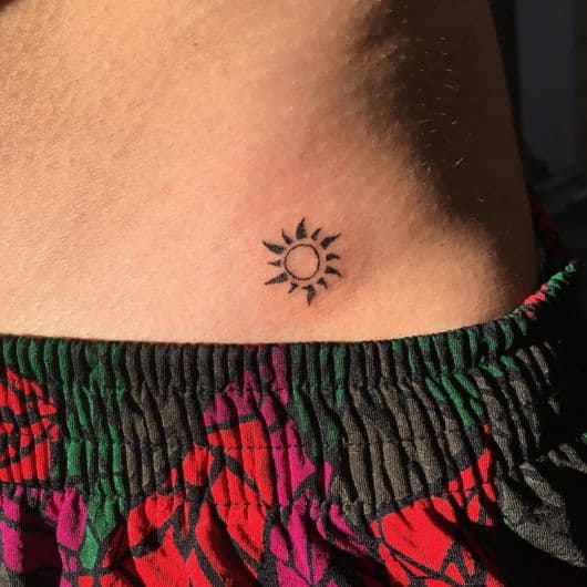 Tatuagem de Sol 70 Ideias maravilhosas para você se