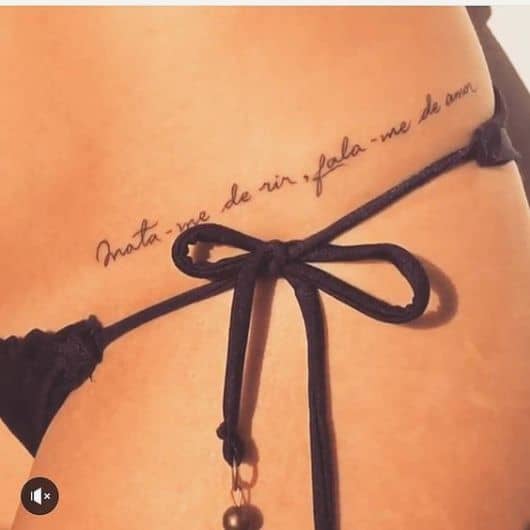 Tattoo nome mão #Inktattoosandro  Tatuagem na mão, Frases para tatuagem  feminina, Tatuagem