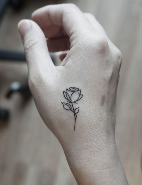 Tatuagem na mão feminina, Inspiração #tatuagem