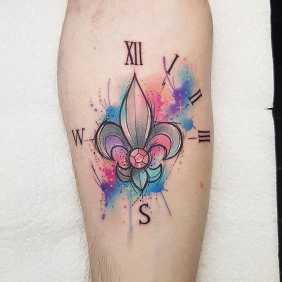 tatuagem moderna flor de lis