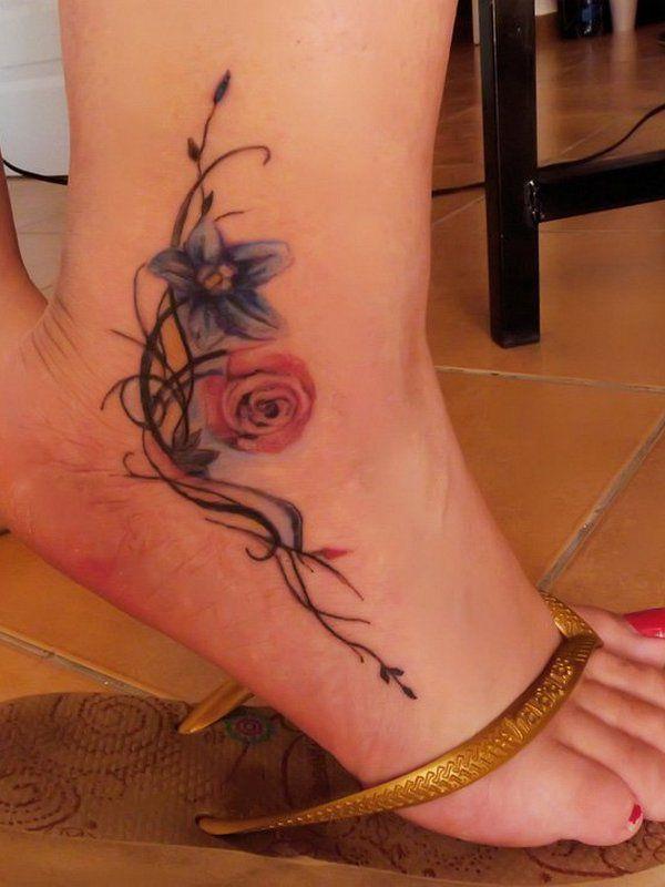 tatuagem no tornozelo