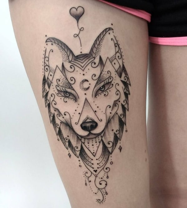 tatuagem de raposa feminina detalhada