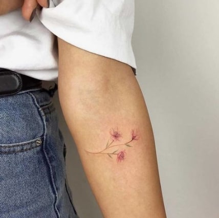 tatuagem delicada no braço