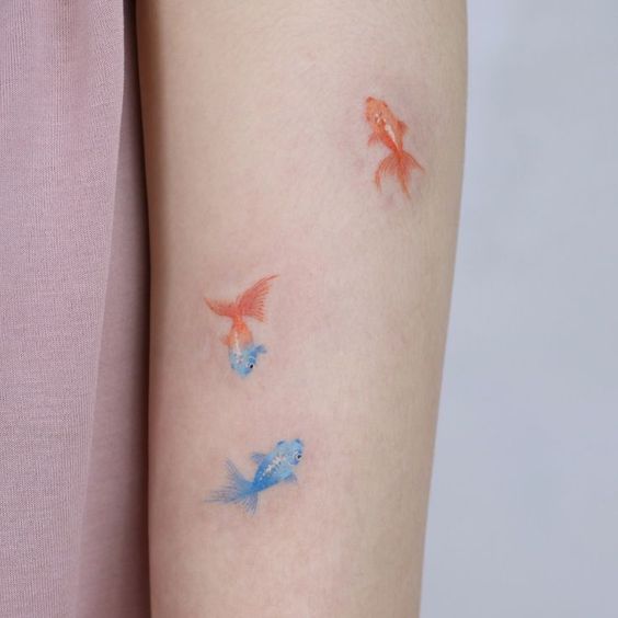 tatuagem colorida no braço