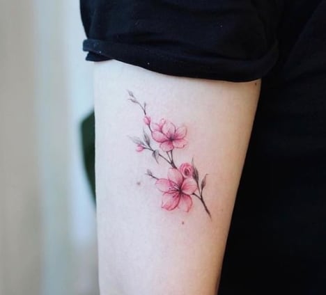 tatuagem no braço 