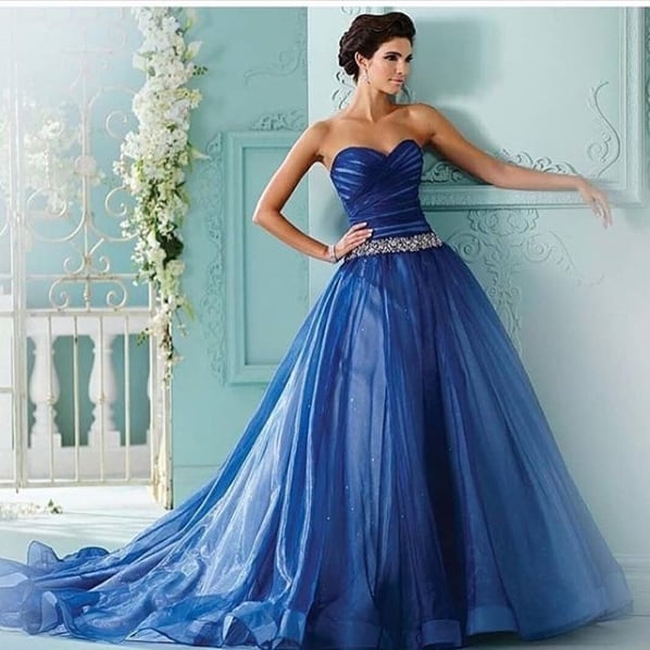 vestido princesa azul royal