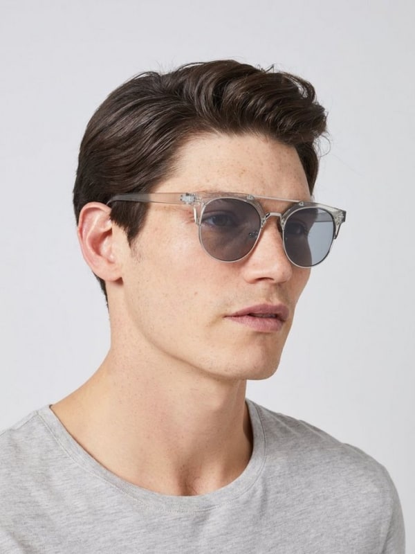 óculos de sol moderno para homem
